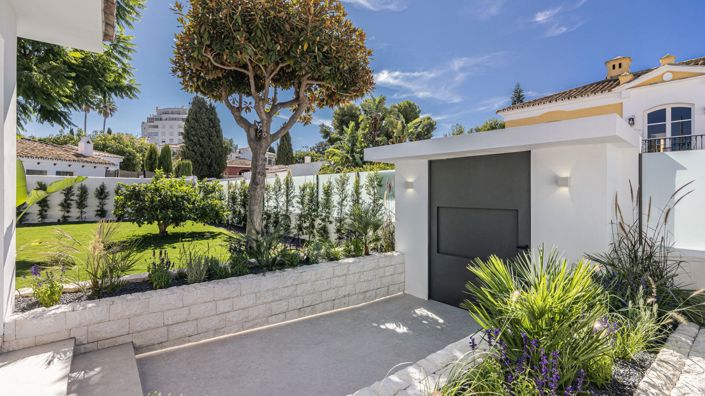 Image No.9-4 Bed Villa for sale