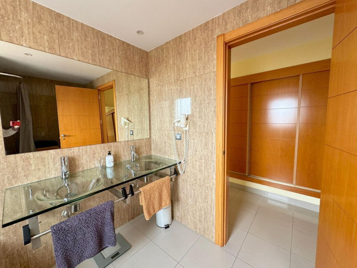 Image No.9-3 Bed Townhouse for sale