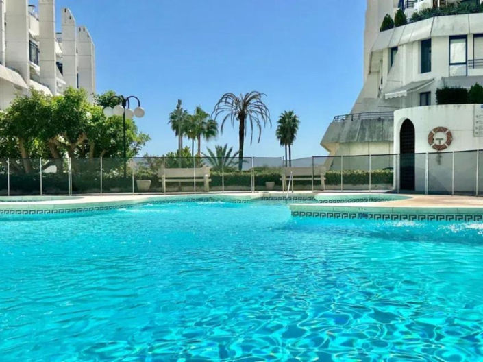 Image No.2-Appartement de 2 chambres à vendre à Marbella