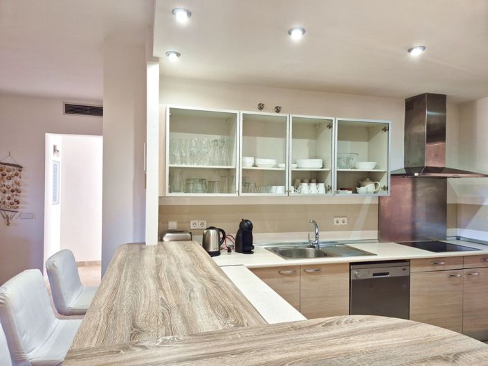 Image No.12-2 Bed Apartment for sale