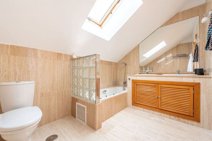 Image No.7-2 Bed Duplex for sale