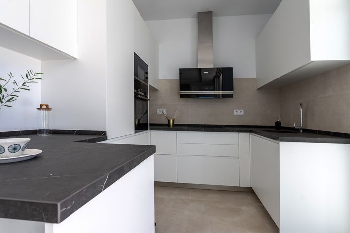 Image No.10-4 Bed Villa for sale