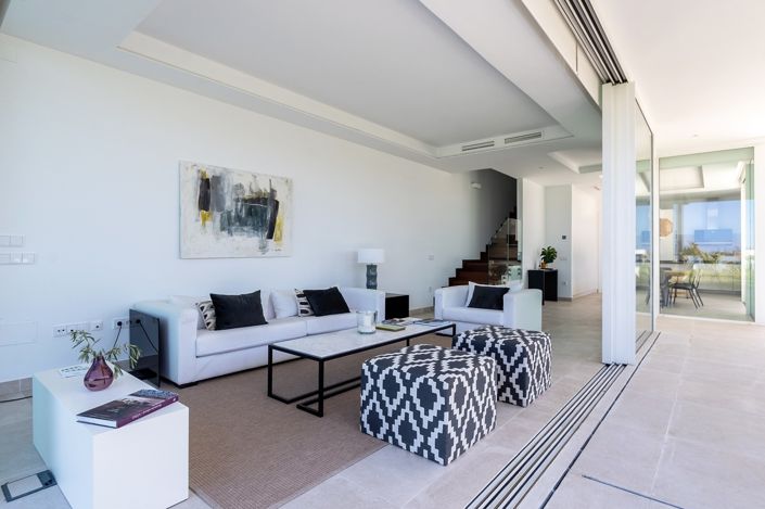 Image No.4-4 Bed Villa for sale