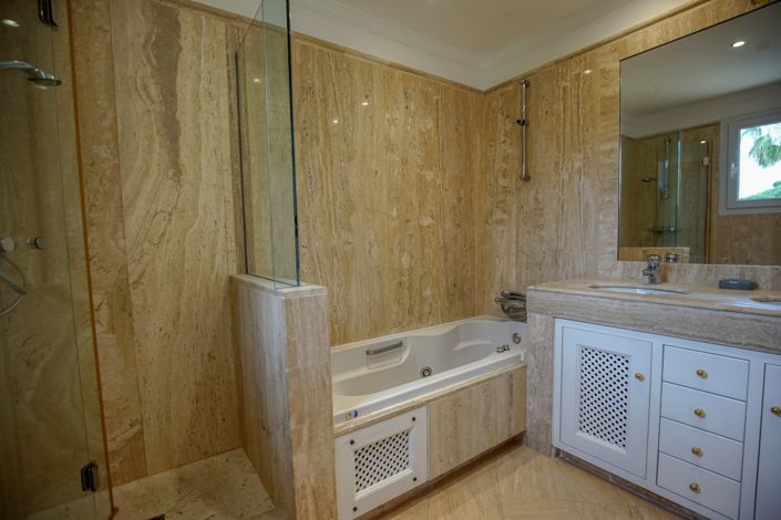 Image No.13-3 Bed Apartment for sale