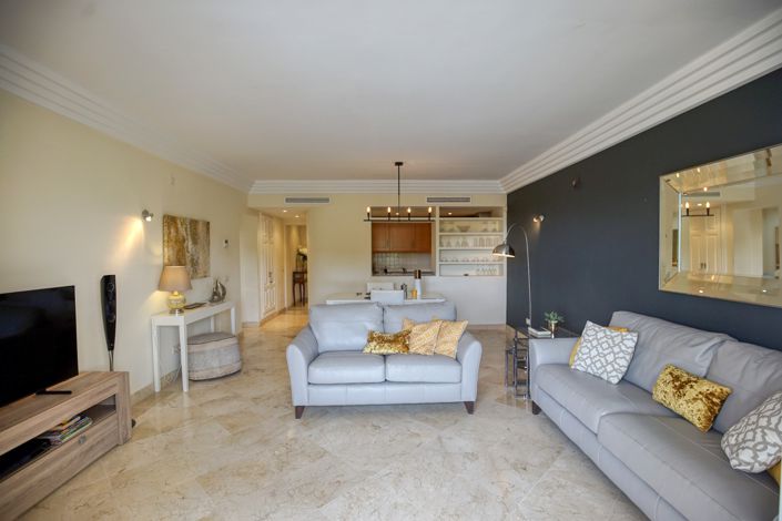 Image No.21-3 Bed Apartment for sale