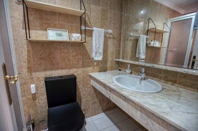 bokadp1829293691300v04b55