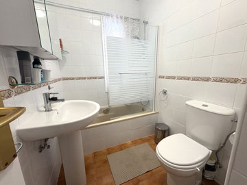 7-aa4cc561180b369757c0bb4af9886cd3