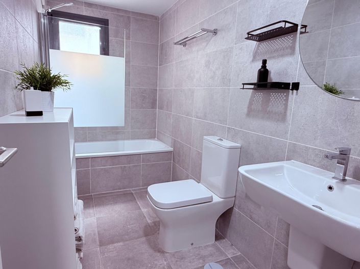 Image No.12-2 Bed Apartment for sale