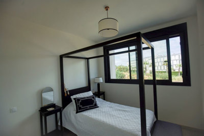 12-53013098fcab6c38b1379cd33298e050