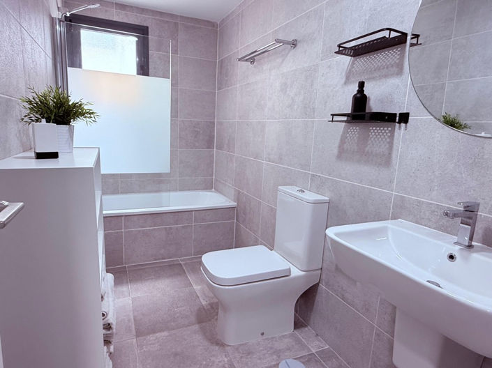 Image No.13-2 Bed Apartment for sale