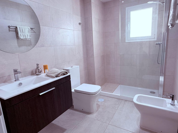 Image No.14-2 Bed Apartment for sale