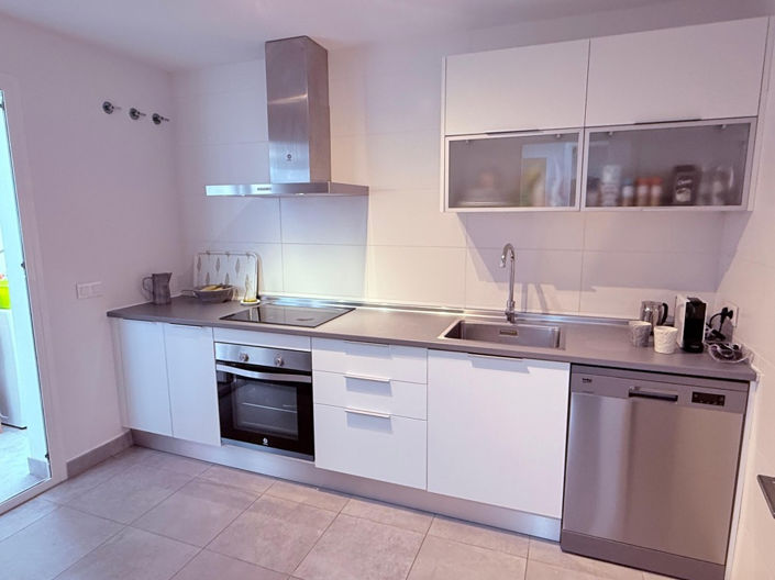 Image No.8-2 Bed Apartment for sale