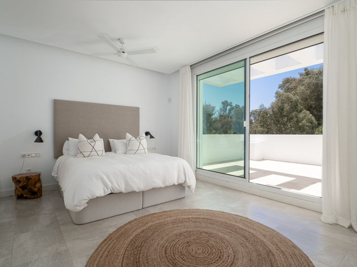 Image No.27-4 Bed Villa for sale