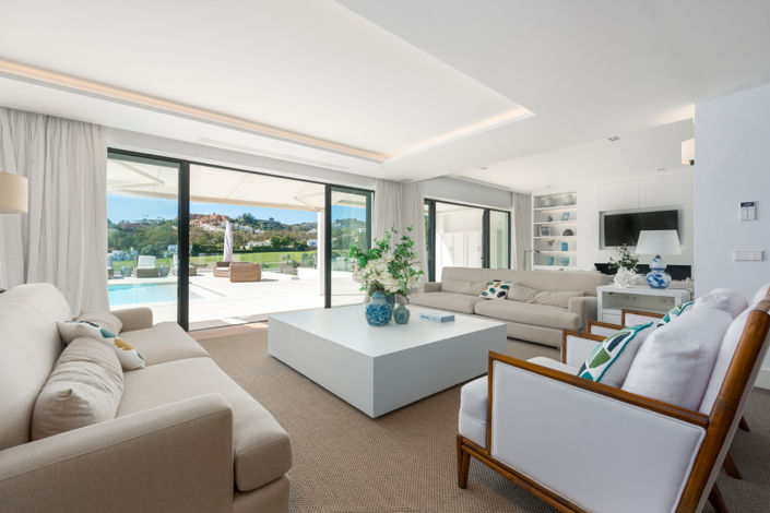 Image No.4-7 Bed Villa for sale