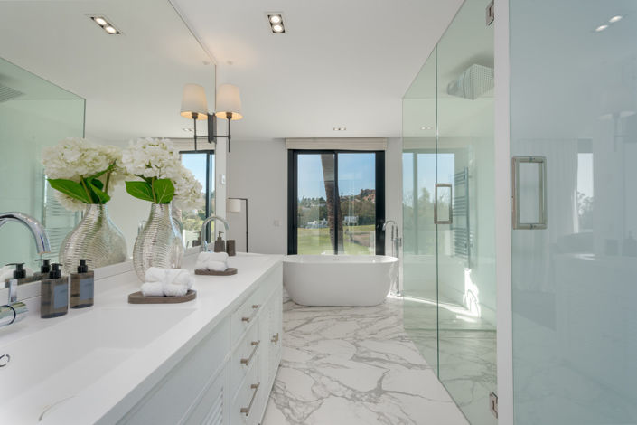 Image No.7-7 Bed Villa for sale