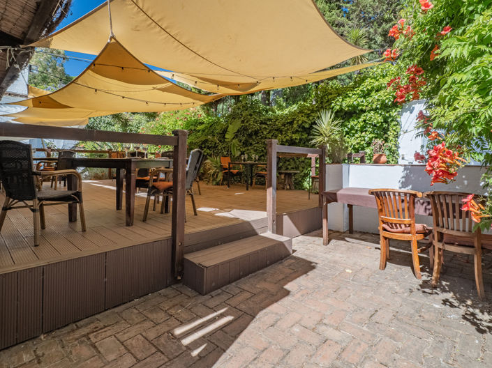 Image No.14-3 Bed Restaurant for sale