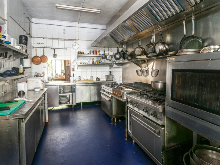 Image No.20-3 Bed Restaurant for sale