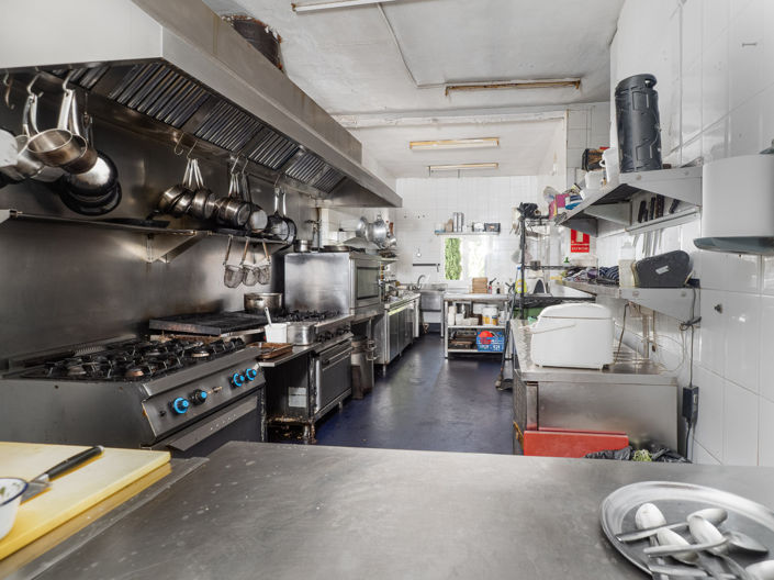 Image No.5-3 Bed Restaurant for sale