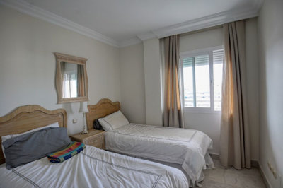 13-5fd73dea700db77384c091ca9818b1a9