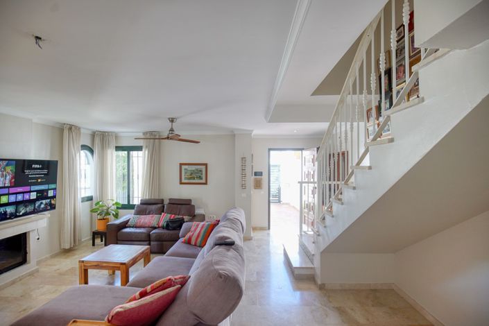 Image No.6-3 Bed Villa for sale