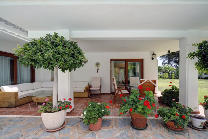 Image No.10-5 Bed Villa for sale