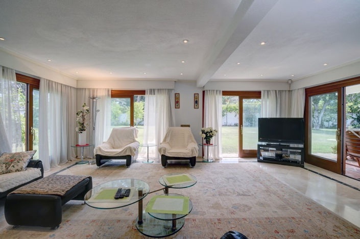 Image No.15-5 Bed Villa for sale