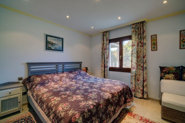 Image No.20-5 Bed Villa for sale