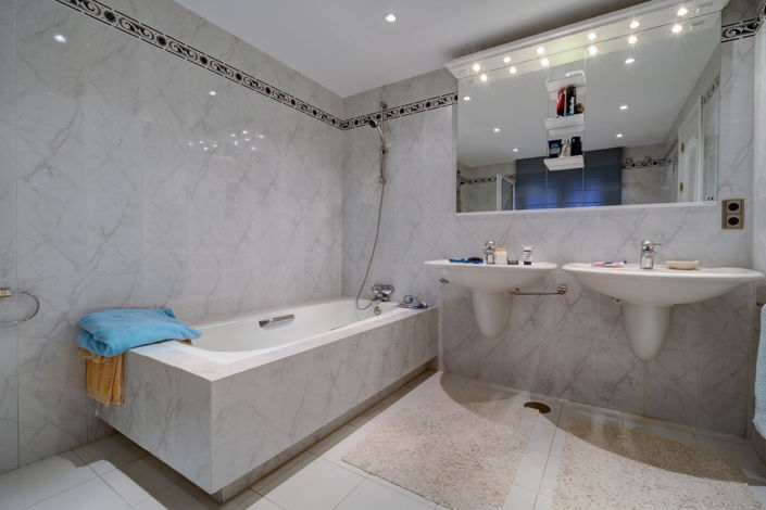 Image No.22-5 Bed Villa for sale