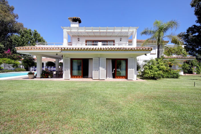 Image No.3-Villa de 5 chambres à vendre à Estepona