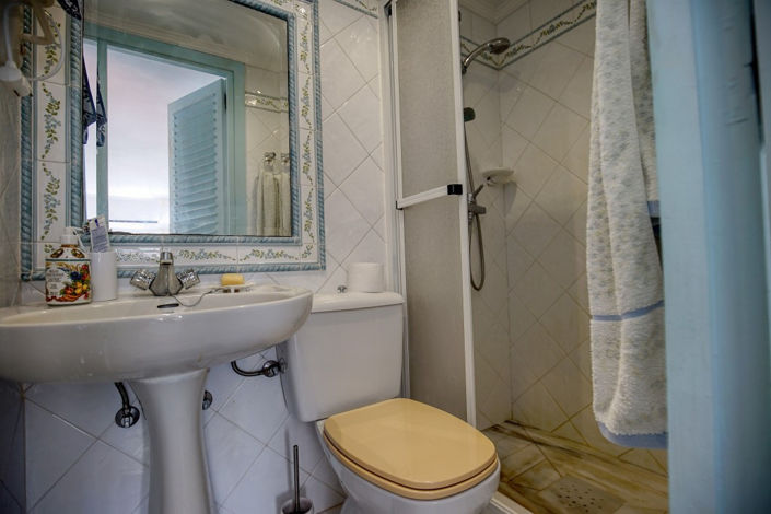 Image No.10-2 Bed Townhouse for sale