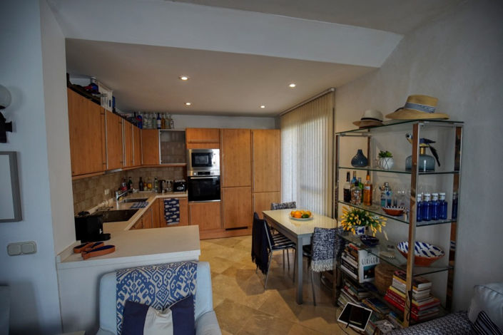 Image No.12-2 Bed Townhouse for sale