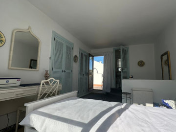 8-e64a9055bba3e77ac8aca3b893cdf826