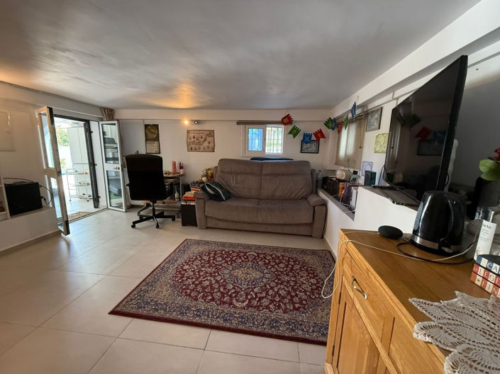 Image No.5-3 Bed Townhouse for sale