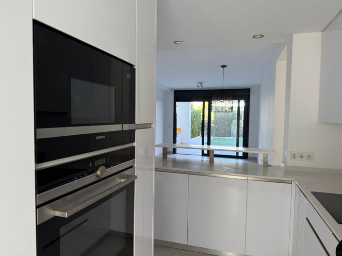 Image No.10-2 Bed Apartment for sale