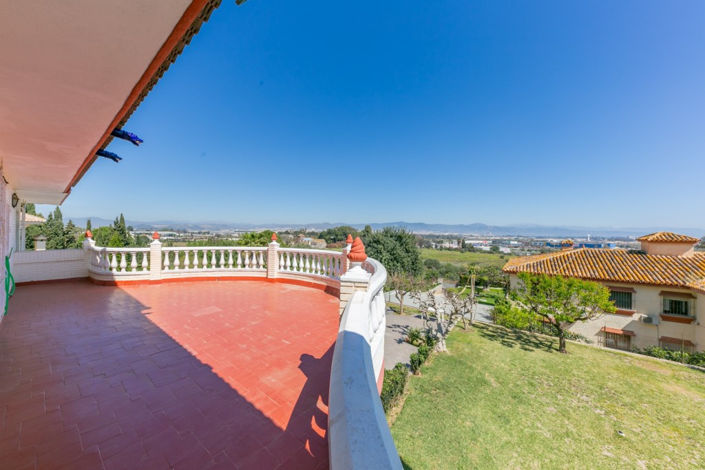 Image No.24-10 Bed Villa for sale