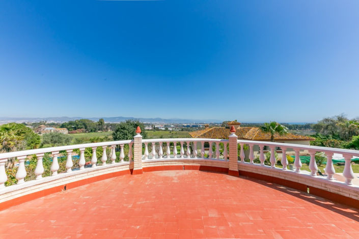 Image No.25-10 Bed Villa for sale