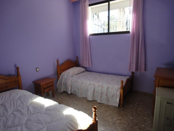 Image No.47-10 Bed Villa for sale