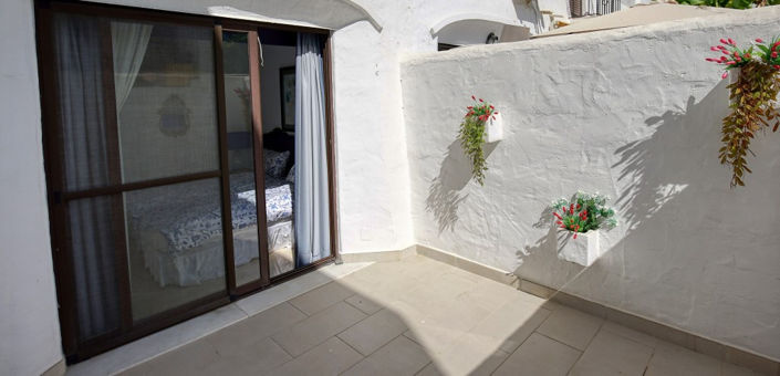 Image No.16-2 Bed Townhouse for sale