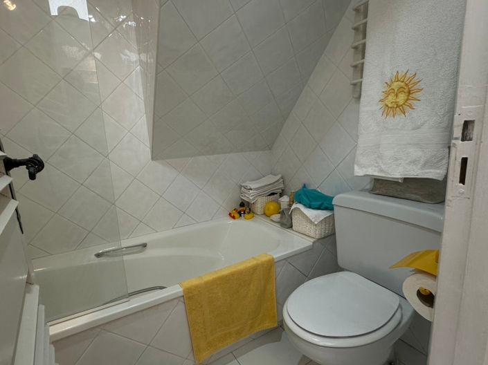 Image No.18-2 Bed Townhouse for sale