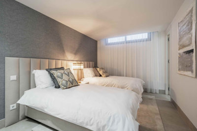 13-5fd73dea700db77384c091ca9818b1a9