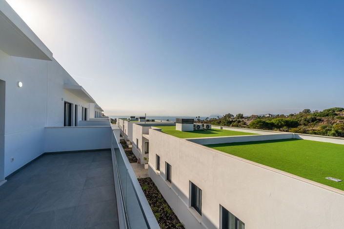 Image No.11-2 Bed Townhouse for sale