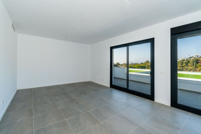 Image No.3-2 Bed Townhouse for sale