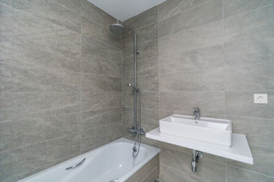 7-aa4cc561180b369757c0bb4af9886cd3