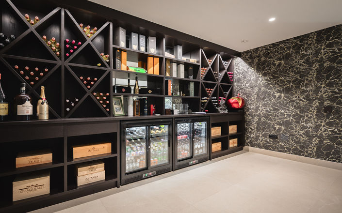 Image No.41-7 Bed Villa for sale