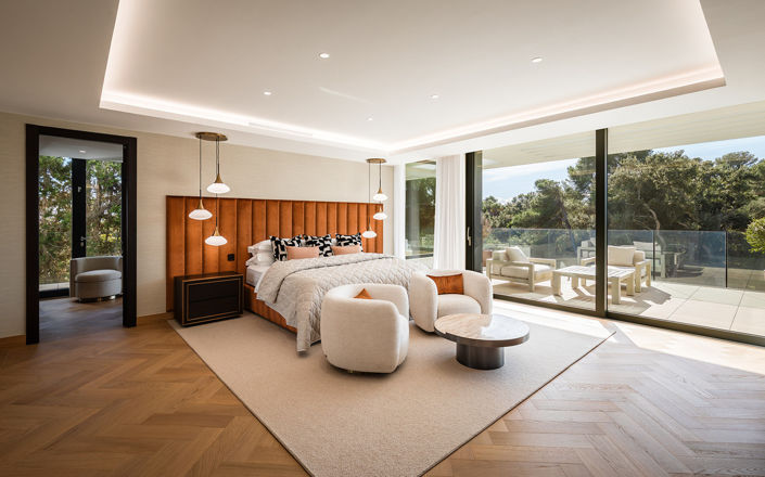 Image No.8-7 Bed Villa for sale