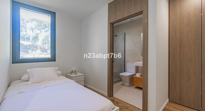 Image No.18-5 Bed Villa for sale