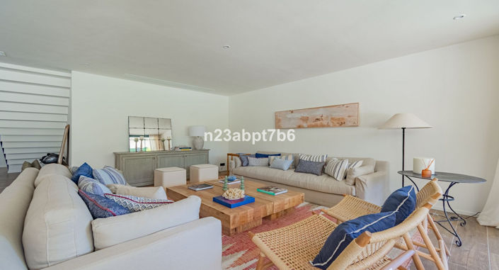 Image No.3-5 Bed Villa for sale