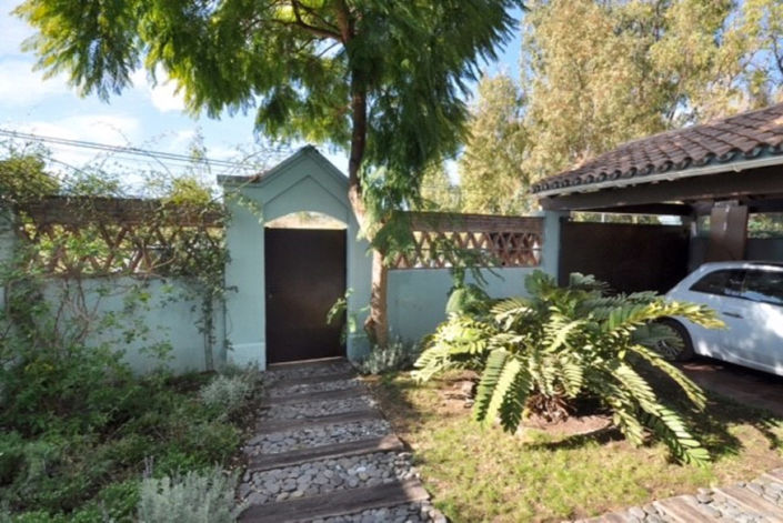 Image No.15-3 Bed Townhouse for sale