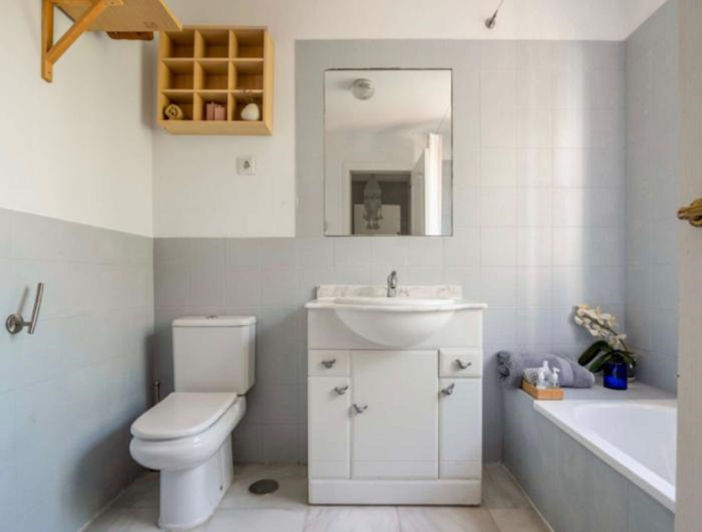 Image No.8-3 Bed Townhouse for sale