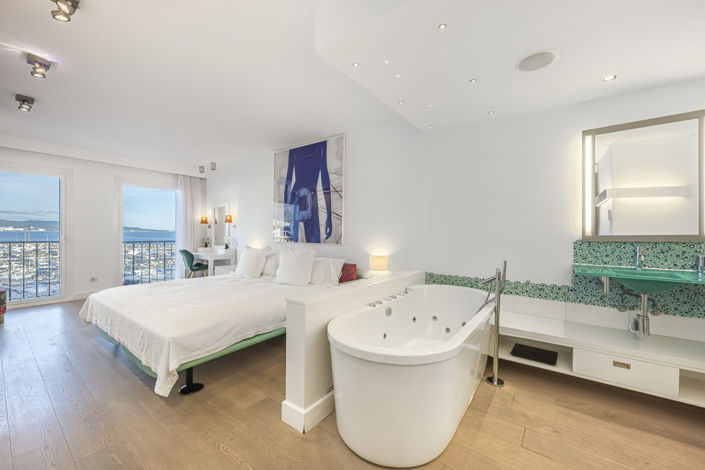 Image No.42-3 Bed Penthouse for sale